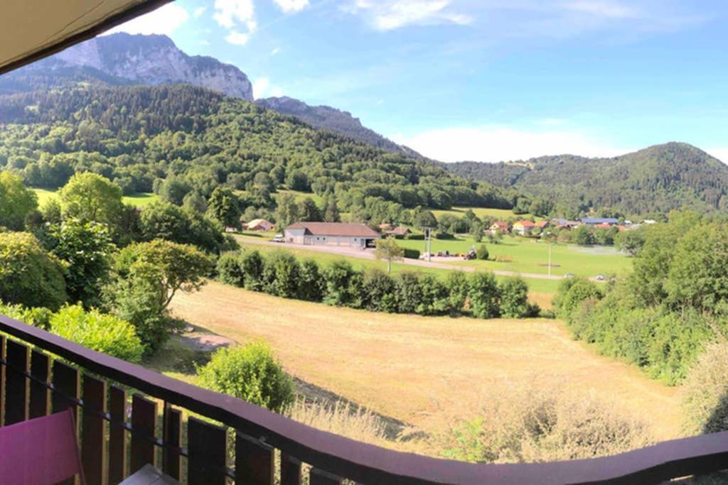 Studio Agreable Et Cosy Avec Vue Sur Les Memises 톨롱 외부 사진