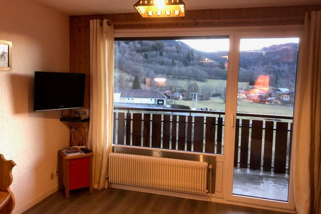 Studio Agreable Et Cosy Avec Vue Sur Les Memises 톨롱 외부 사진